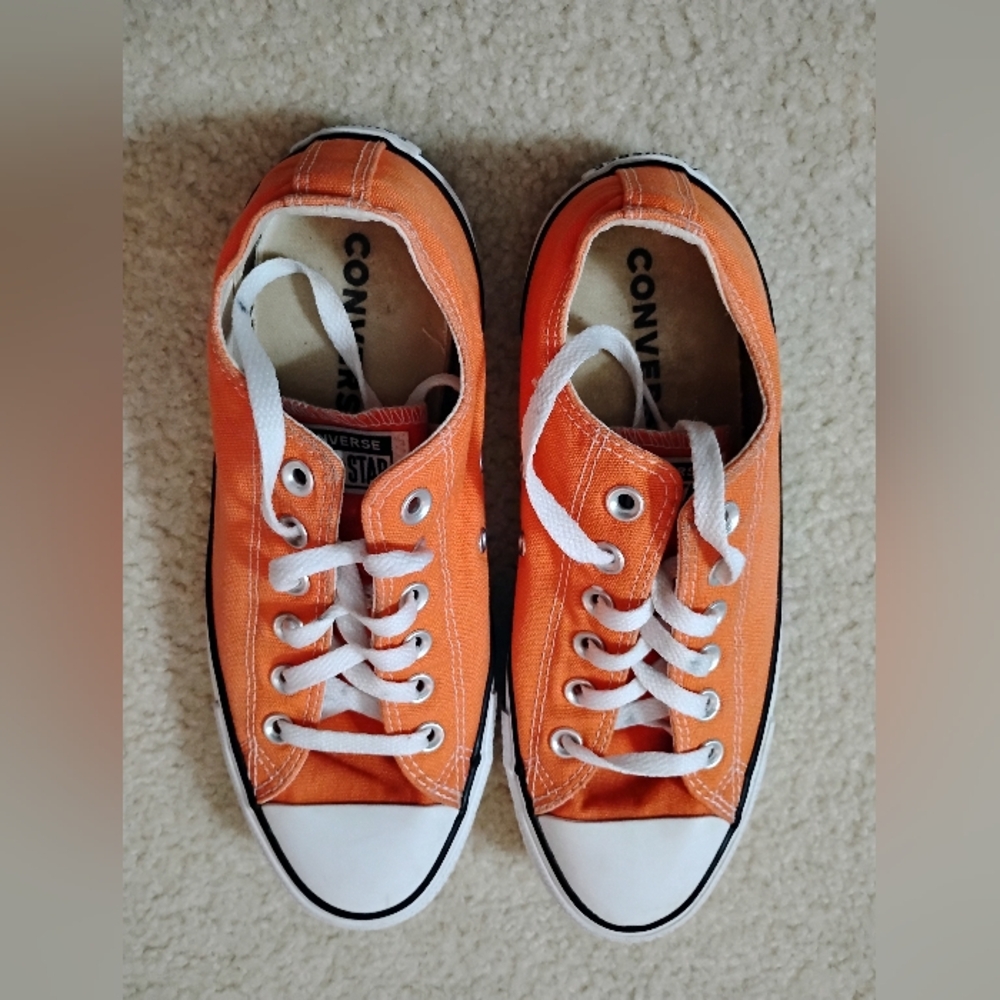 Converse Orange Canvas Low-Top Sneakers - Classic Lace-Up - Sz 5 Men's / 7 Wo's